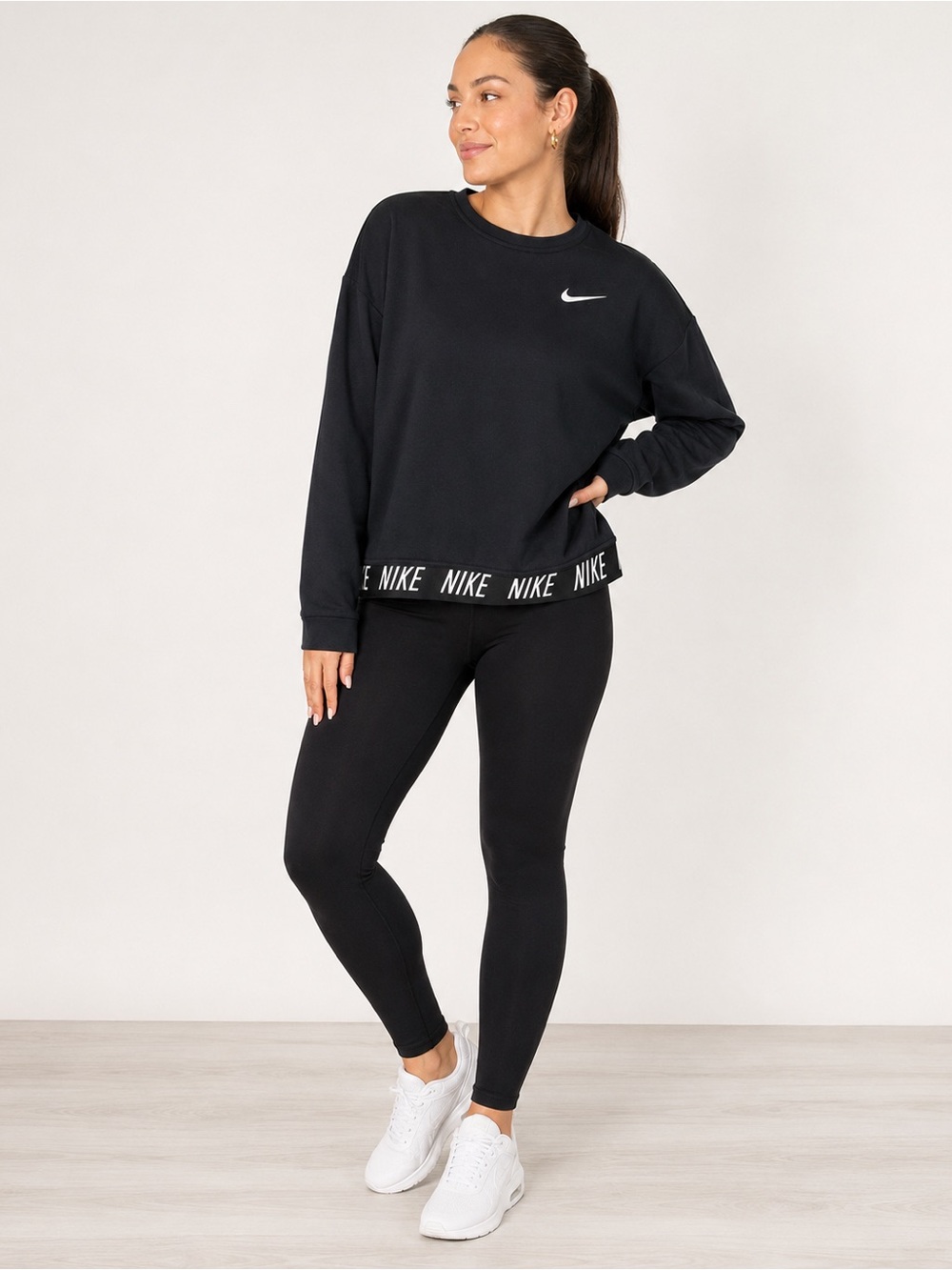 Nike Dri-FIT Women’s XL Black Logo Hem Crewneck Sweatshirt Pullover